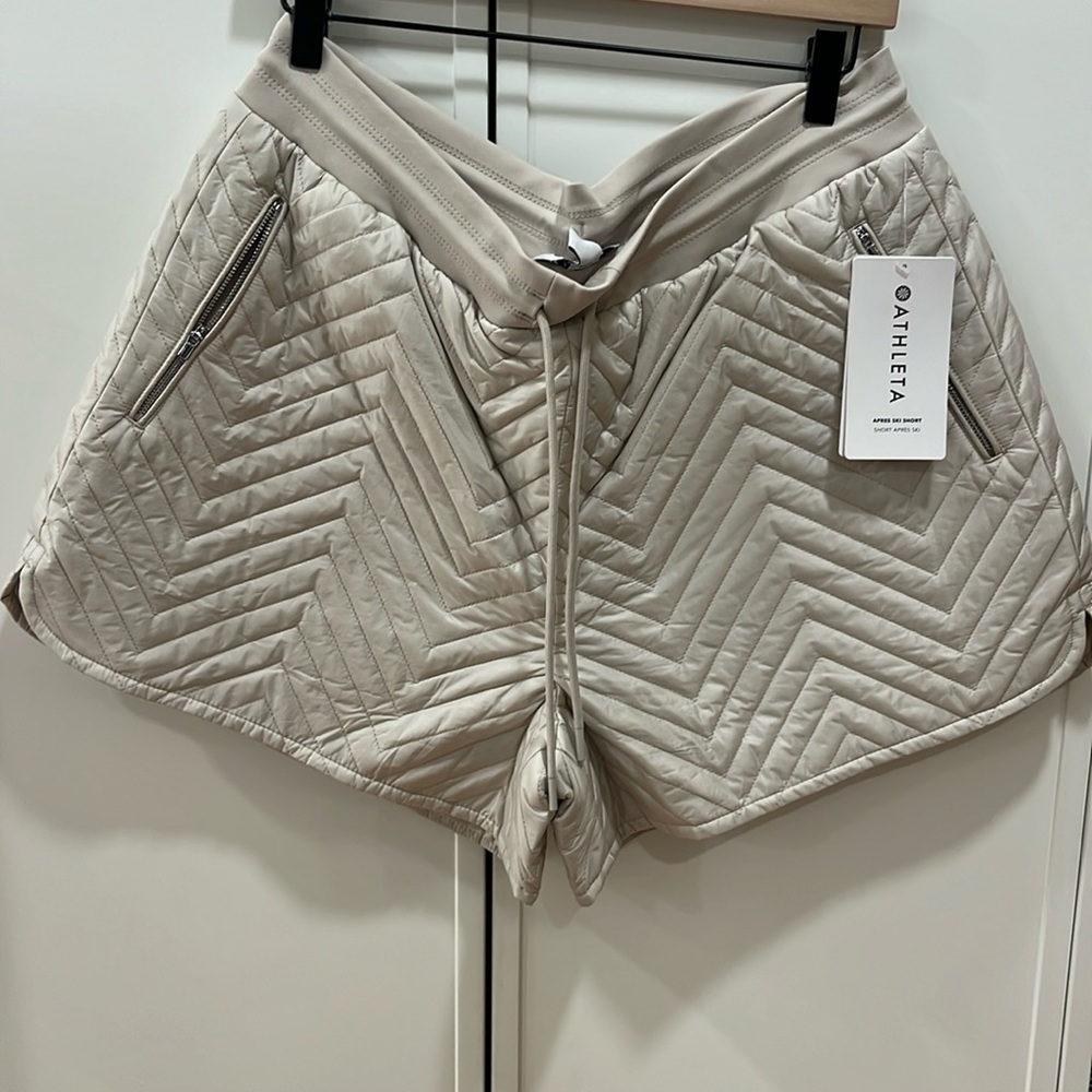 Athleta Apres Ski Short NWT